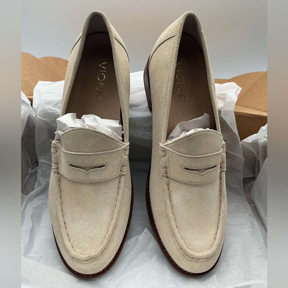 Vionic Waverly Women's Cream‎ Loafers size 7
